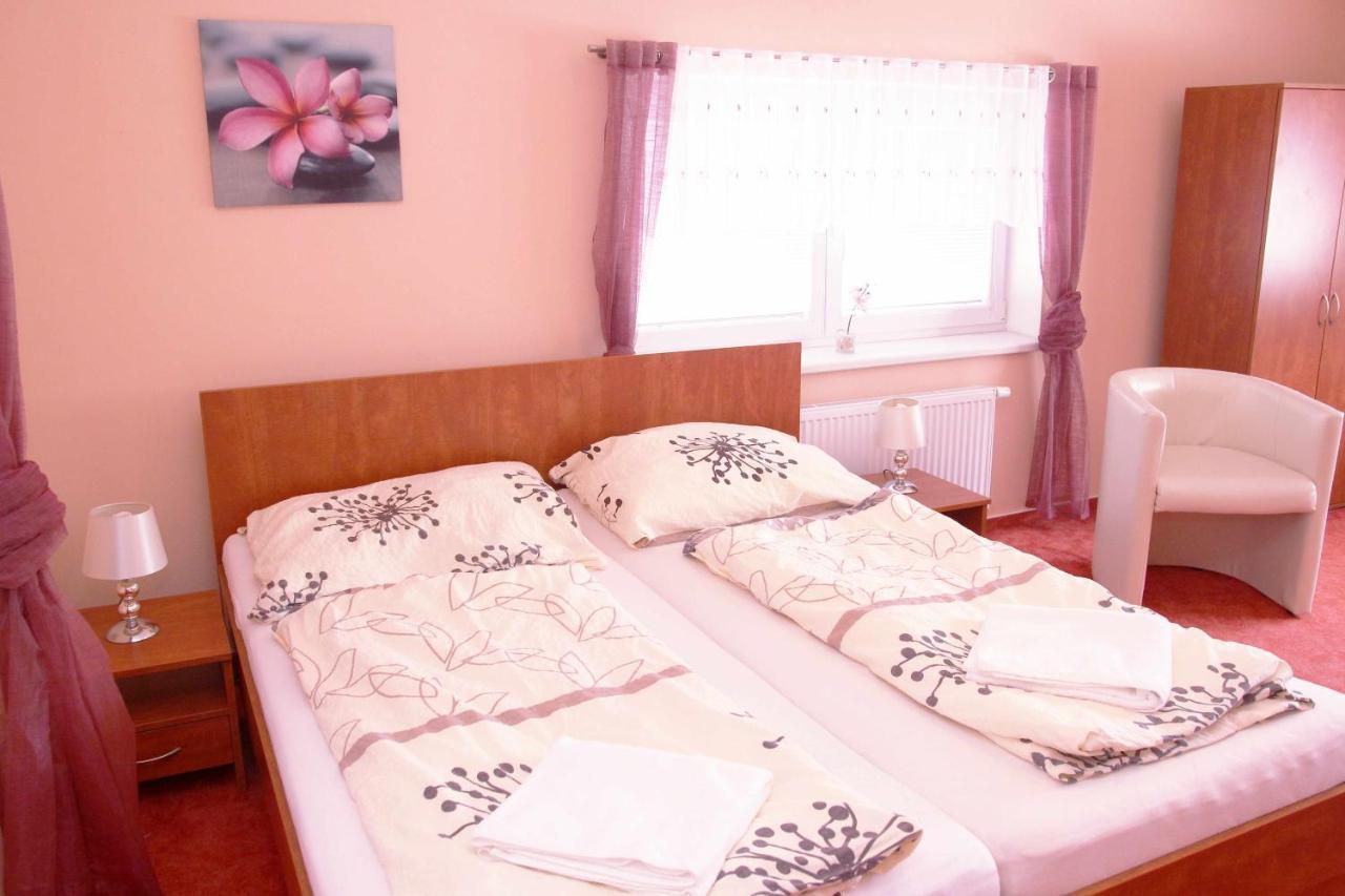 Apartment Cerny Kocour *